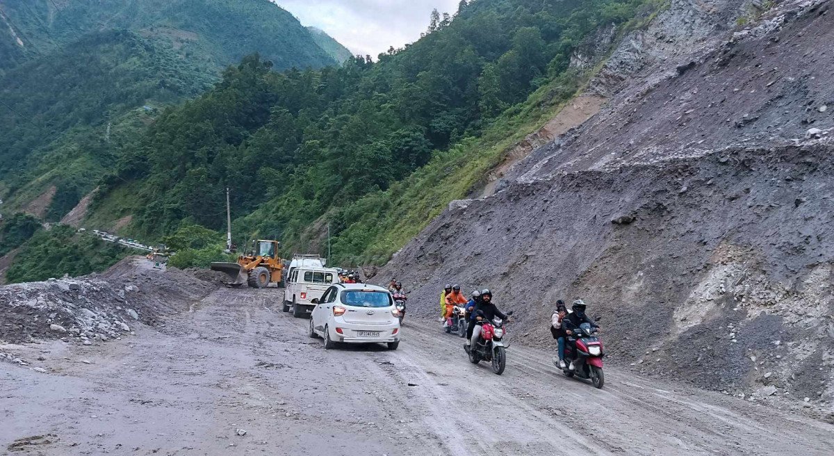 मुग्लिन–नारायणगढ सडकखण्ड दुई तर्फी नै सञ्चालनमा