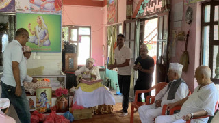 मोहम्मद जयन्तीको अवसरमा आँबुखैरेनीको मुस्लिम समुदायद्वारा अस्पतालका बिरामी र ज्येष्ठ नागरिकहरुलाई फलफूल वितरण