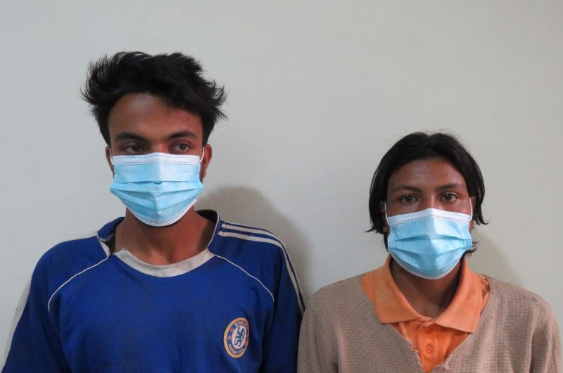 मकैसिङमा मादक पदार्थ सेवन गरी होहल्ला गर्दै हिँड्ने दुई जना पक्राउ
