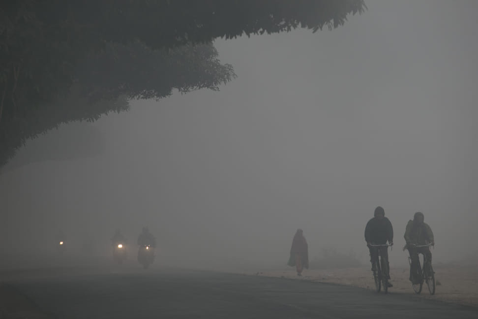 बाक्लो हुस्सु र कुहिरोले पश्चिम तराईको जनजीवन प्रभावित