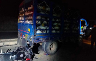 आँबुखैरेनीको ढापटारमा मोटरसाईकल दुर्घटना हुदाँ स्थानीय सफल रानाको मृत्यु