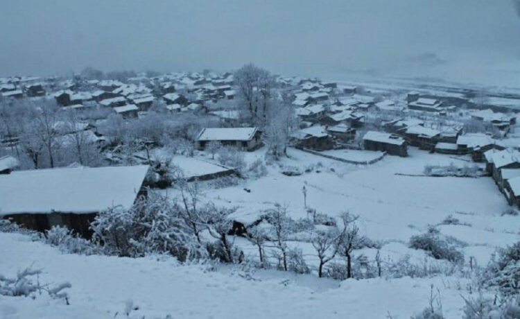 आजको मौषम : पहाडमा वर्षा र हिमालमा हिमपातको सम्भावना