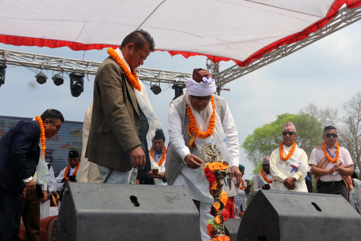 प्रथम आदिवासी जनजाति साँस्कृतिक महोत्सवः लुम्बिनी प्रदेश प्रमुख अमिक शेरचनले गरे उद्घाटन