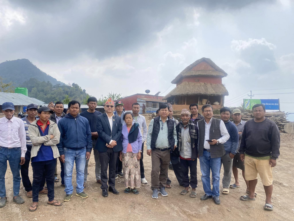 इच्छाकामनाका टोलटोलमा कार्यक्रम गर्दै जनतासंग एमाले अभियान