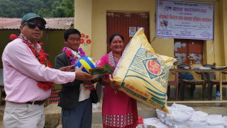 इच्छाकामनाको वल्र्याङमा मा निःशुल्क स्वास्थ्य शिविर र शैक्षिक सामग्री वितरण