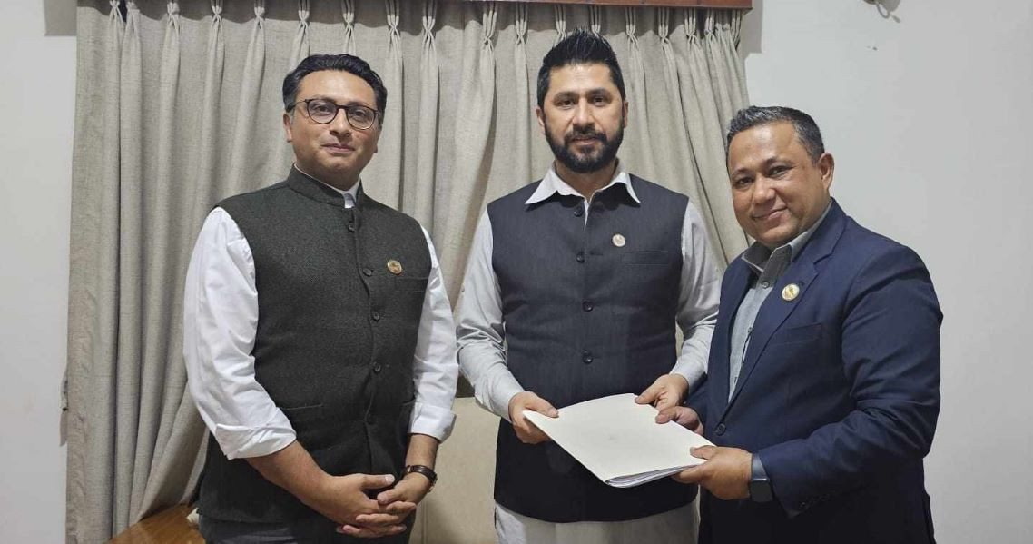 राजदूत बन्न रास्वपामा २४० जनाले दिए आवेदन, छान्ने जिम्मा स्वर्णिम र शिशिरलाई