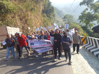 बुद्धसिंह मार्गमा पर्ने पाँच वटा पुलको निर्माण कार्यलाई गति दिन स्थानीयद्धारा जनदबाव र ध्यानाकर्षण