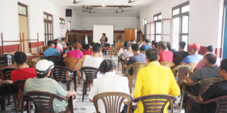 मुग्लिनमा खाद्य सुरक्षा र खाद्यजन्य रोगको रोकथाम तथा नियन्त्रण सम्बन्धी अभिमुखीकरण