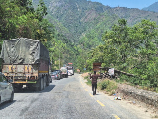 अवरूद्ध नारायणगढ–मुग्लिन सडक दुईतर्फी रूपमा खुल्यो