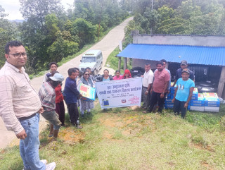 हातिबाङका किसानलाई ५० प्रतिशत अनुदानमा कृषि सामग्री वितरण