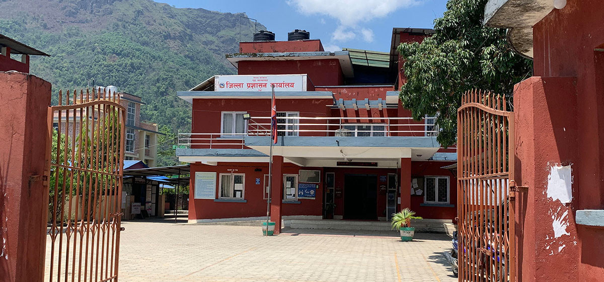 जिल्ला प्रशासन तनहुँको अतिरिक्त समय हट्यो
