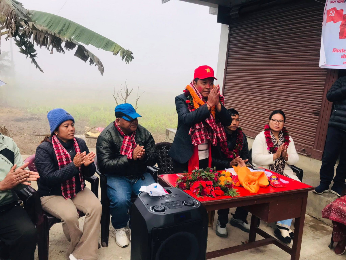 चुनावी अभियानलाई तिव्रता दिदै प्रताप गुरूङ घरदैलोमा व्यस्त