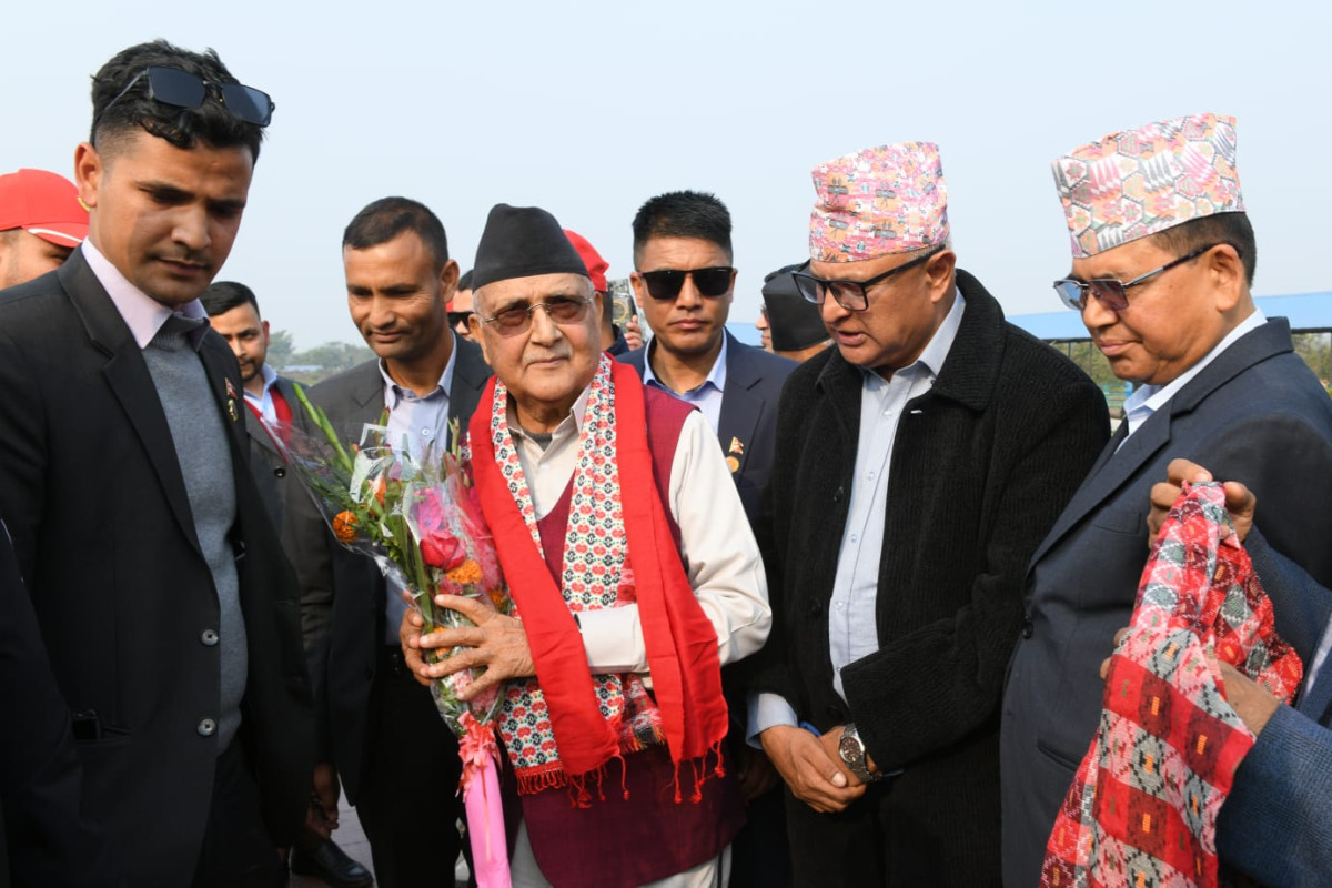 एमाले अध्यक्ष ओली गृहजिल्ला झापामा, भने – ‘भिड्न आउनेलाई स्वागत गर्छु’