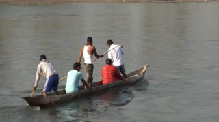 नदी उत्खननले सोनाहा जातिको सुन खोज्ने पेसा सङ्कटमा
