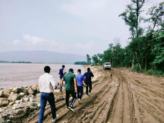 गोब्रेनीमा नारायणीको कटान रोक्न १ करोडको काम, मन्त्री तामाङद्वारा निरीक्षण