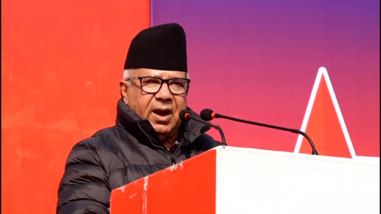 देशको स्वाभिमानमा आँच पुर्‍याउने काम हुँदा हामी टुलुटुलु हेरेर बस्न सक्दैनौँः माधव नेपाल