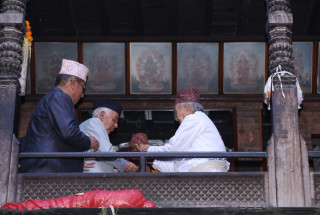 कोजाग्रत पूर्णिमामा राष्ट्रपति पौडेलद्वारा भक्तपुरको प्रसिद्ध नवदुर्गा मन्दिरमा पूजाअर्चना